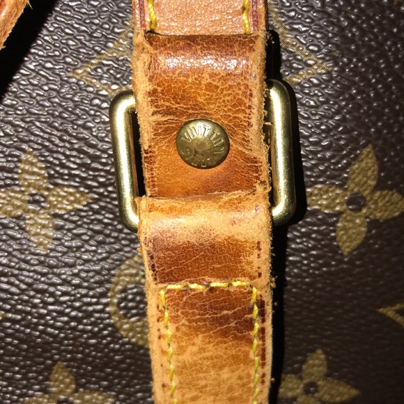 Authentic LV bucket bag - Picture 8 of 8